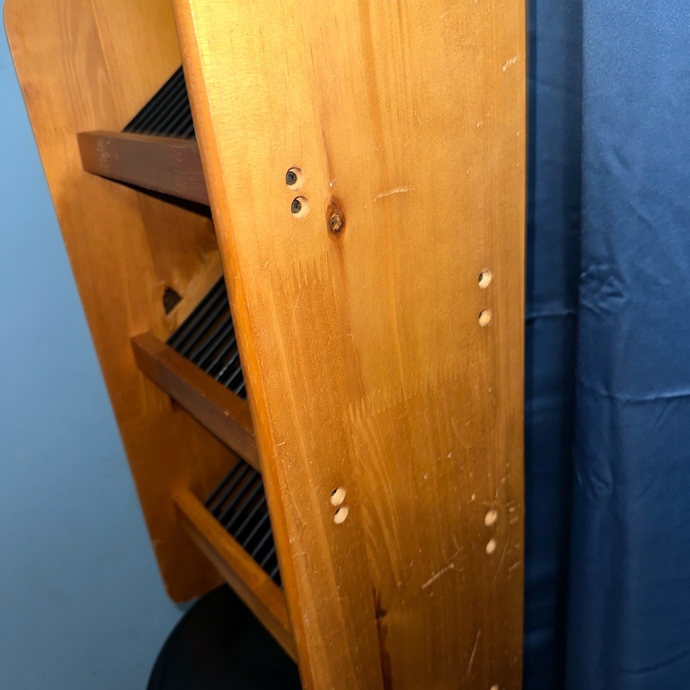 cd stand - Picture 3 of 4